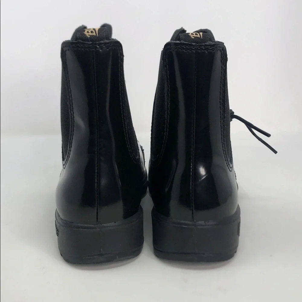 Blundstone Black Leather Women’s Chelsea Lug Boots - Size 6.5